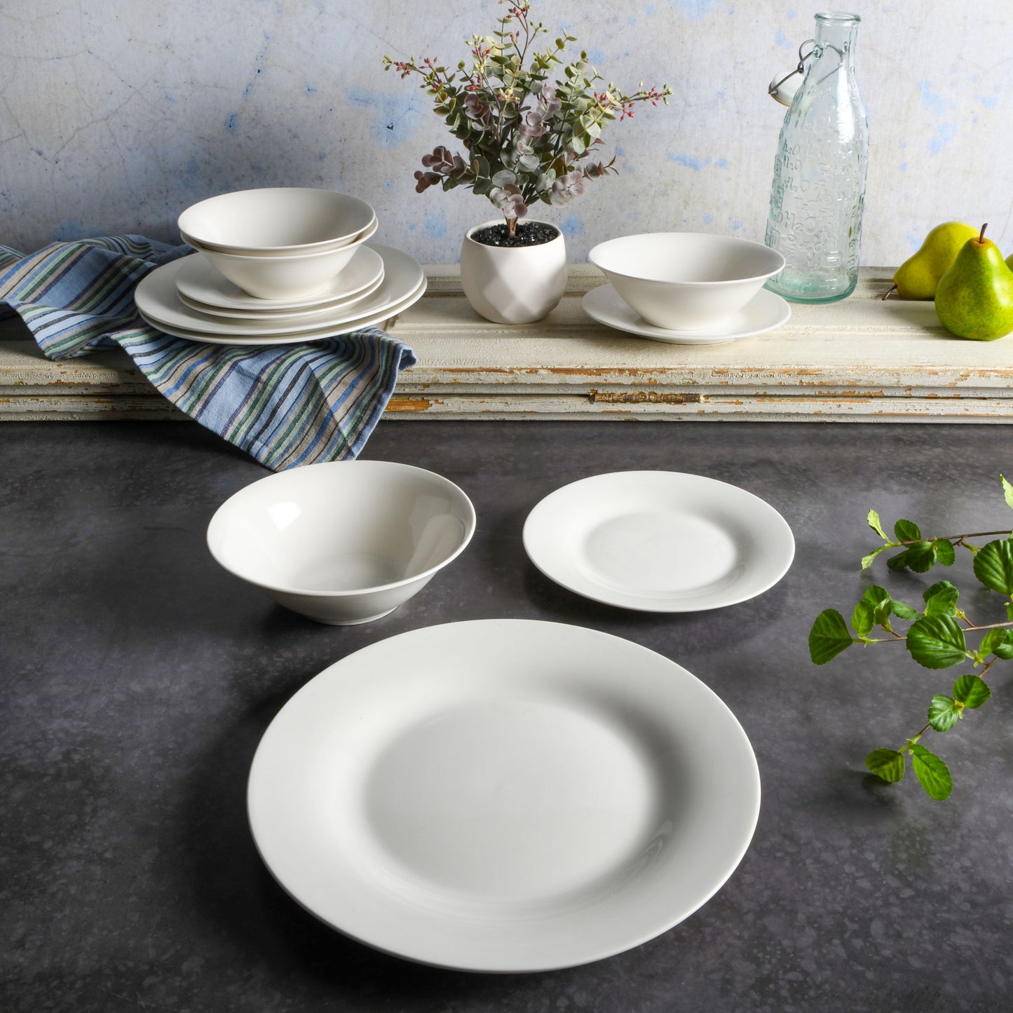 Everyday round White Stoneware Dinnerware Set, 12-Piece