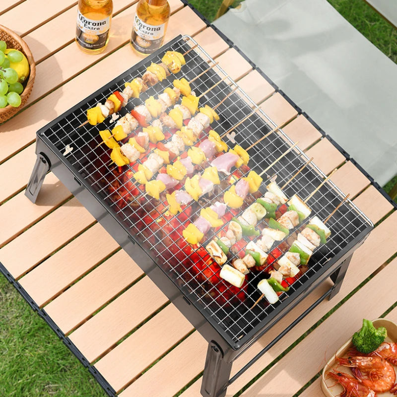 Portable Barbecue Stove with Foldable Barbecue Rack, Smokeless Charcoal Stove Suitable for Outdoor Camping and Picnics